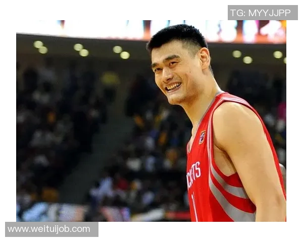 姚明惊艳全场唱歌视频曝光球场巨人展现音乐才华引发热议 姚明惊艳全场唱歌视频曝光球场巨人展现音乐才华引发热议