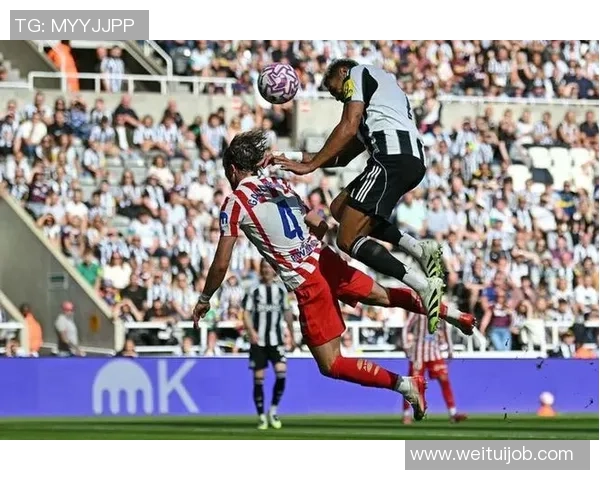 世界杯精彩对决马竞与曼联战成平局乌龙球引发全场热议