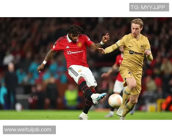 世界杯经典对决巴萨逆转曼联争议判罚引发全场热议